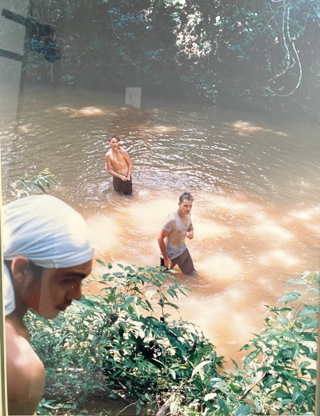 “River and Joaquin Phoenix in Costa Rica 1990 taken by my dad on horseback” - Shared by Jen @capresequeen on Twitter
